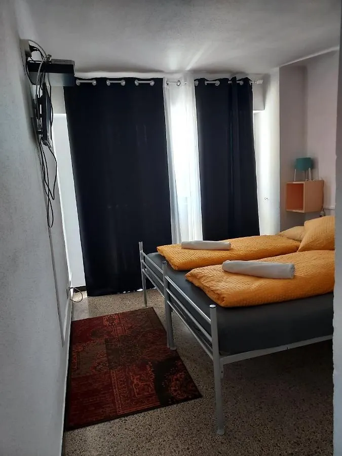Hostal Residencia Orsi 埃尔阿雷纳尔 0*,  西班牙