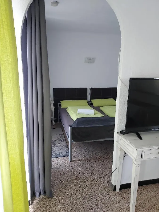 إل أرينال Hostal Residencia Orsi