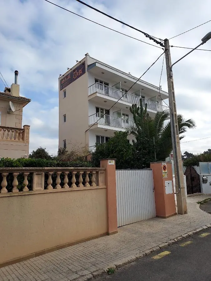 旅馆 Hostal Residencia Orsi 埃尔阿雷纳尔