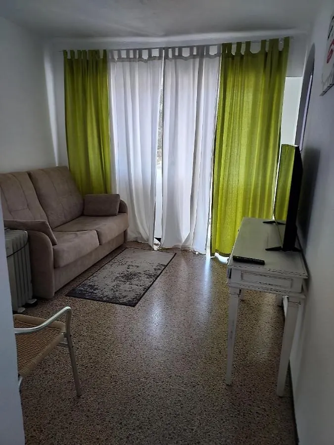Hostal Residencia Orsi 埃尔阿雷纳尔 旅馆
